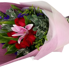 Half Dozen Roses Bouquet with one steam Red Lily