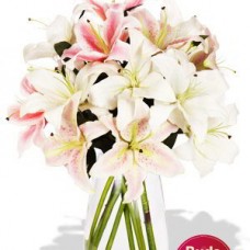 5 Oriental Lily Bouquet Vase Bouquet